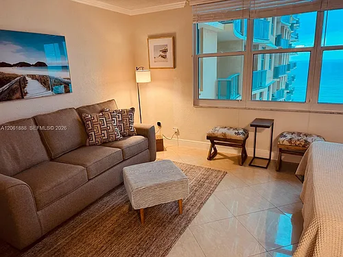 2501 S Ocean Dr #719 Photo 1