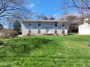 2029 NW Ho Co Ta Ke Ln, Knoxville, TN 37912