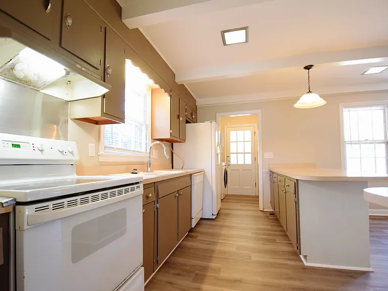 1509 Paisley Ave — Photo 17