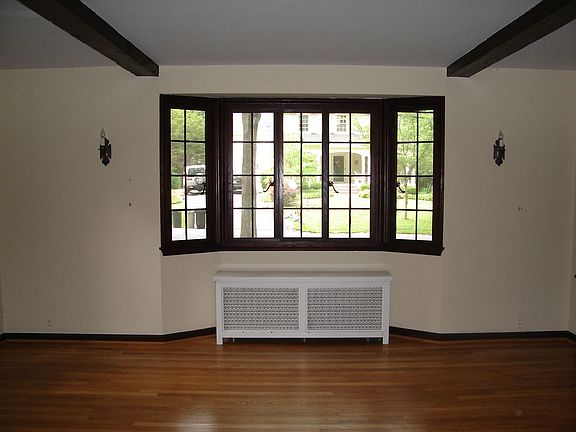 Bay Window and Beam Ceilings