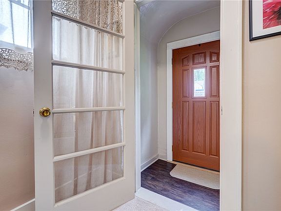 4th image of 178 Kiniry Dr
