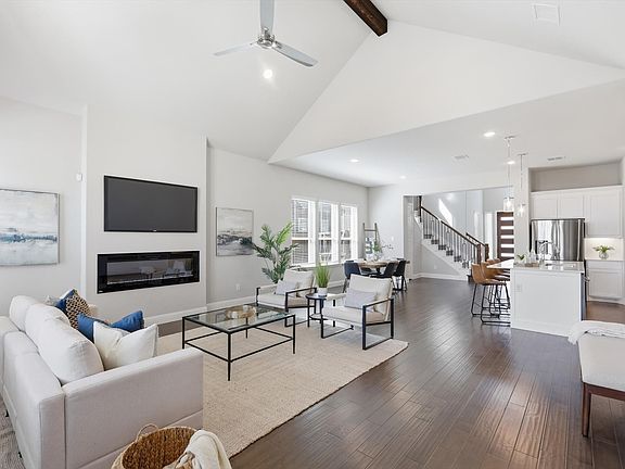 2nd image of 8240 Ottowa Rdg