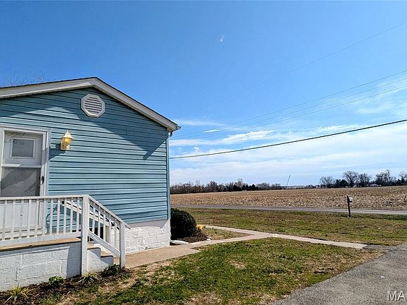 4th image of 1403 Wilson St