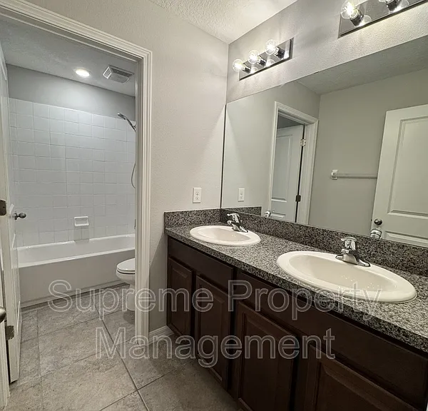 12716 Lemon Pepper Dr — Photo 25