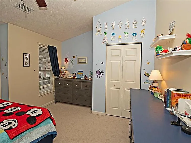 618 Village Green Blvd E — Photo 10