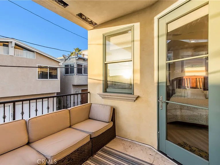 320 33rd Pl — Photo 22