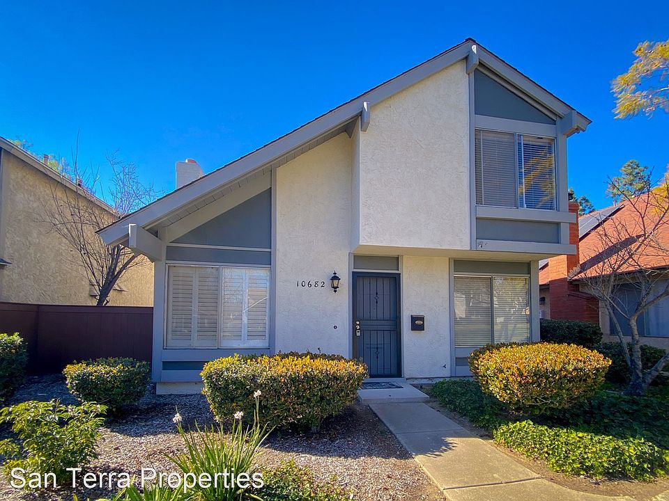 1st image of 10682 Escobar Dr