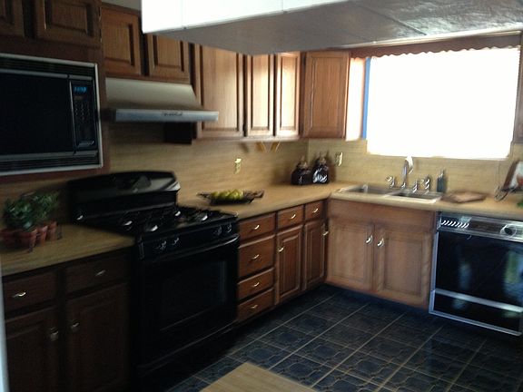 2nd image of 1807 Glengarry Dr