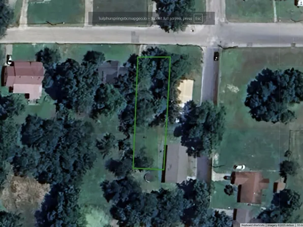 964 College St, Sulphur Springs, TX 75482