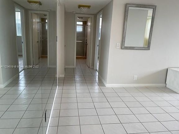 3rd image of 100 Golden Isles Dr APT 113