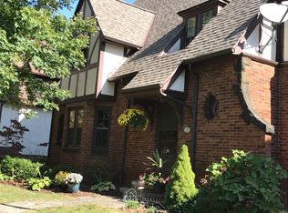 3325 Norwood Rd, Shaker Heights, OH 44122