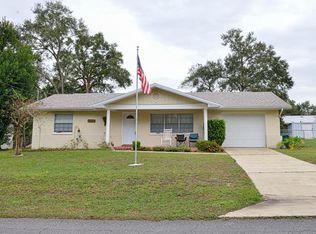 6055 E Peach St, Inverness, FL 34452