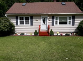 20 Leonard St, Adams, MA 01220