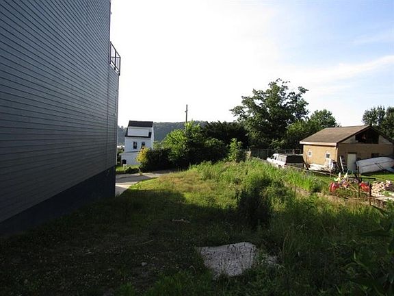 2nd image of 5257 Wickliff St