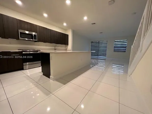 15818 NW 91 St #15818, Miami Lakes, FL 33018