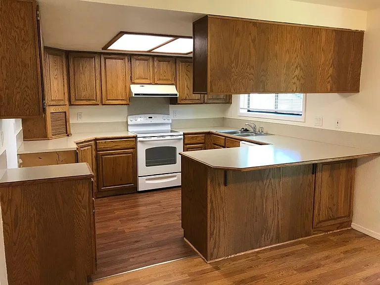 4271 N Pennfield Pl — Photo 7