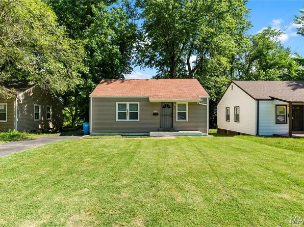 8017 Patterson Dr, Saint Louis, MO 63134