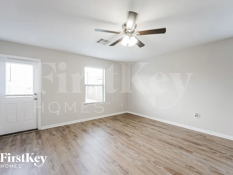 9923 Sanders Rose Ln — Photo 2