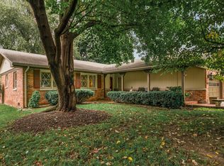 1049 E Stanford St, Springfield, MO 65807