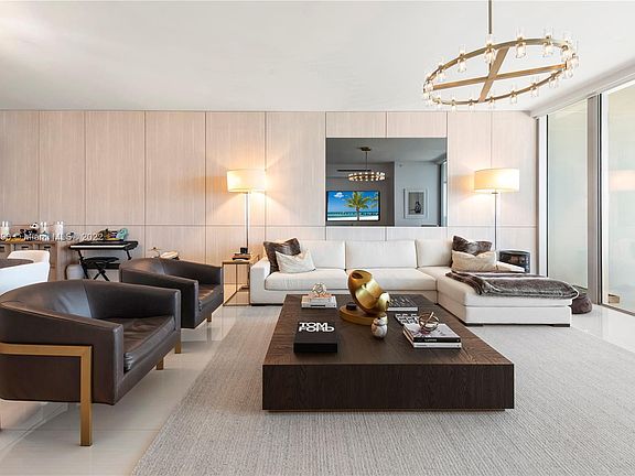 4th image of 18501 Collins Ave #1103