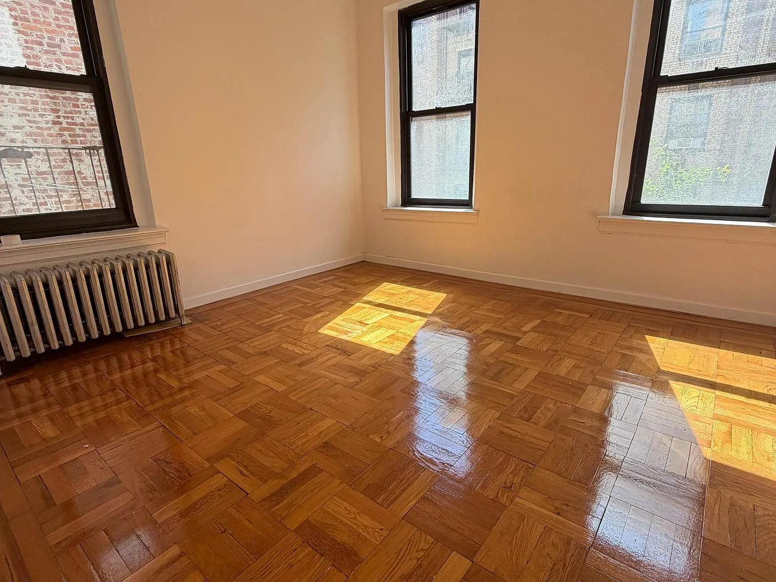 40-05 Ithaca Street — Photo 3