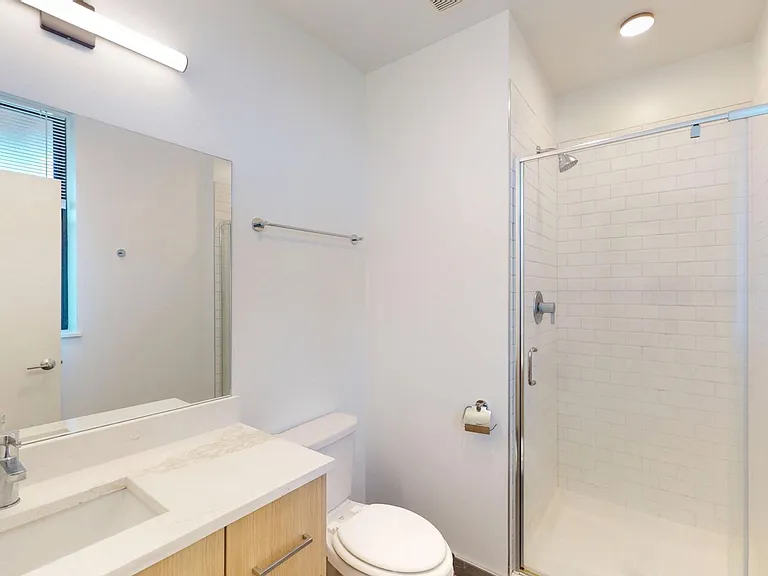 1515 E. 54th Street — Photo 77
