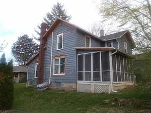 2nd image of 504 Ottawa Dr