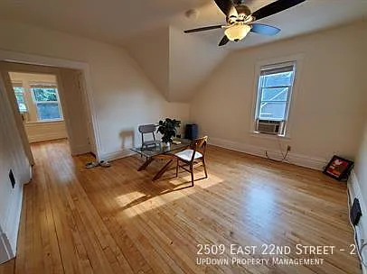 2509 E 22nd St #2 — Photo 3
