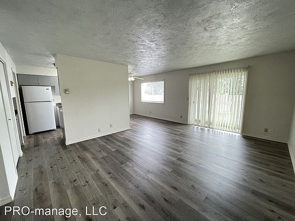 3rd image of 2193 Stace St