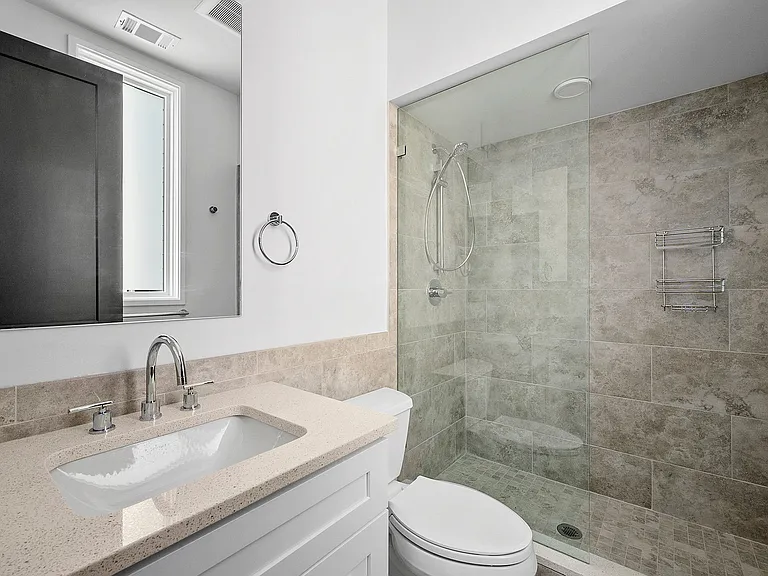 1322 Lafrance St NE #A — Photo 21