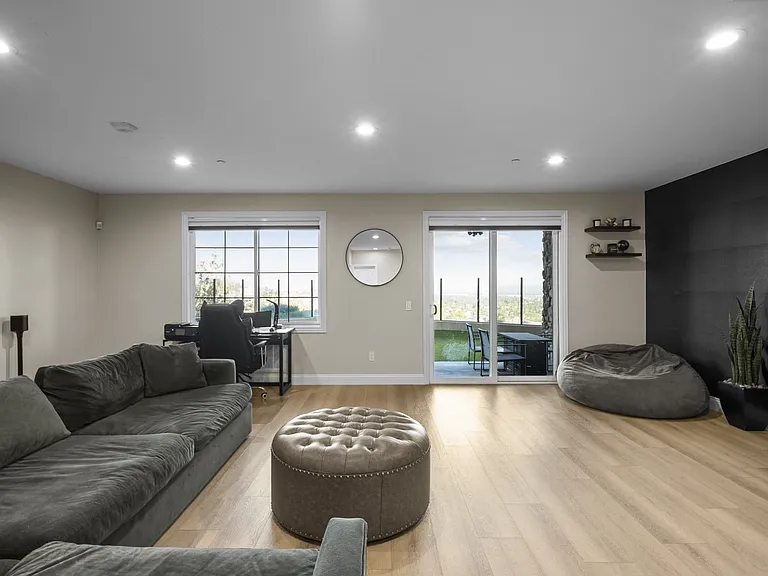 21928 Cortina Pl — Photo 19