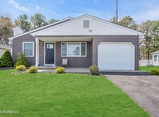 71 Guadalajara Dr, Toms River, NJ 08757