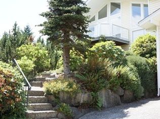 19319 65th Ave NE, Kenmore, WA 98028