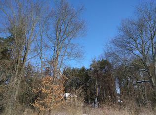2004 Hillside Dr #7, Greenville, MI 48838
