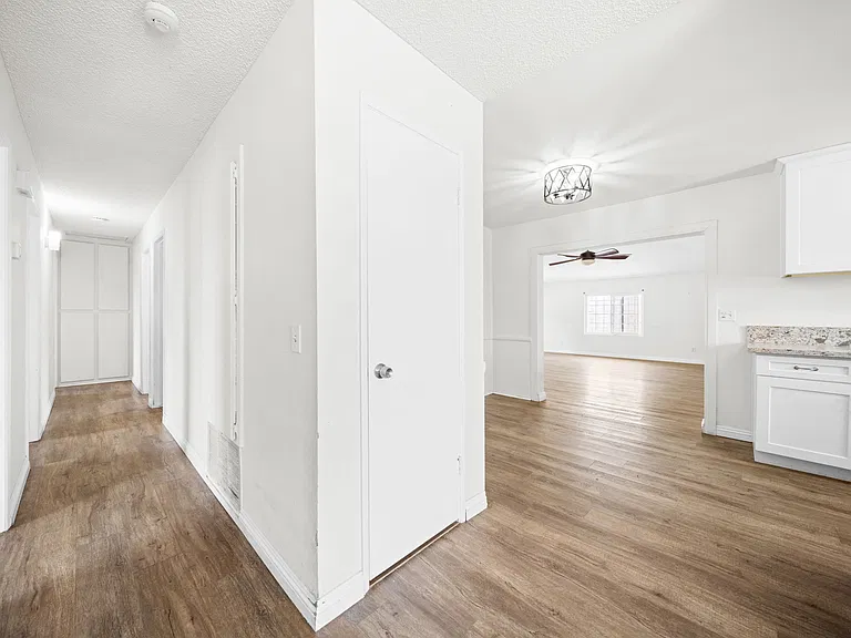 7608 Hyssop Dr — Photo 9