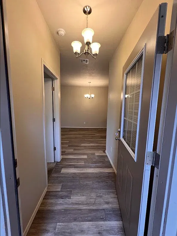 3 bed, 1500 sqft, $1,300 — Photo 3