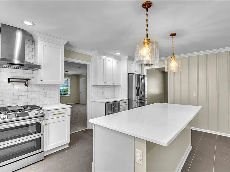 317 Kensington Dr — Photo 7