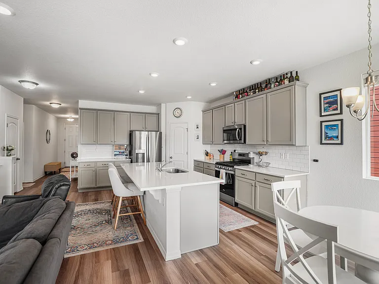 10450 Summer Ridge Dr — Photo 17