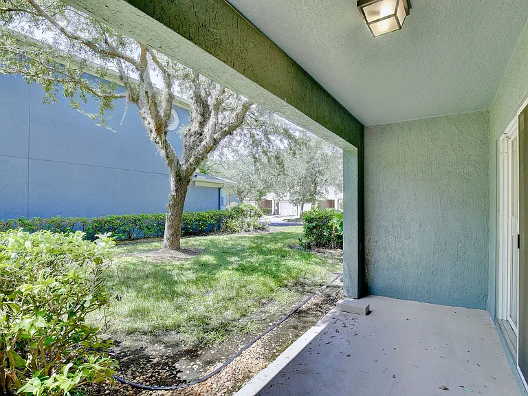 10412 Kiplinger Ln — Photo 18