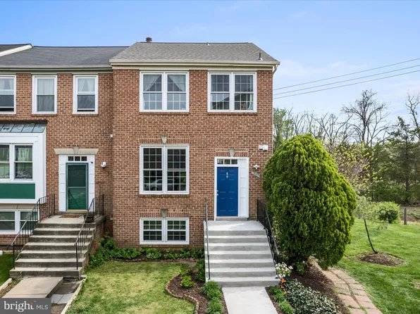 411 Davis Ave SW, Leesburg, VA 20175