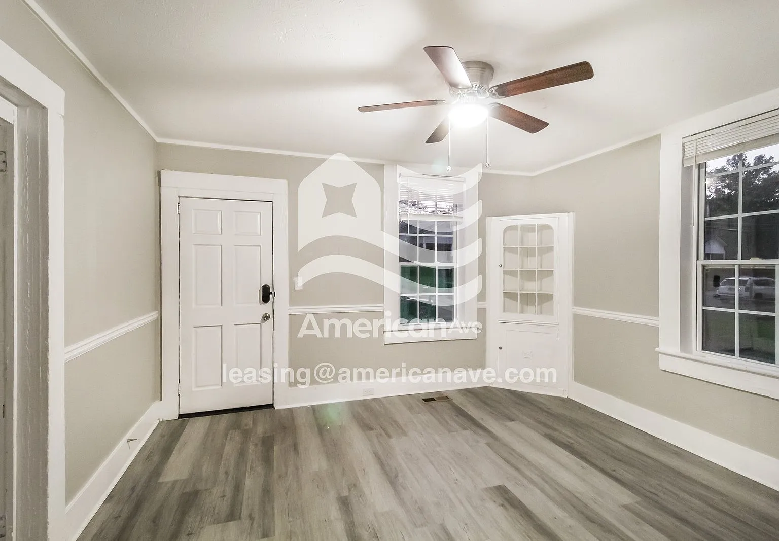 2 bed, 1.0 bath, 1064 sqft, $1,297 — Photo 2
