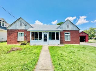 204 S 5th St, Lincoln, KS 67455