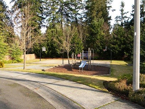 4th image of 11411 210th Avenue Ct E