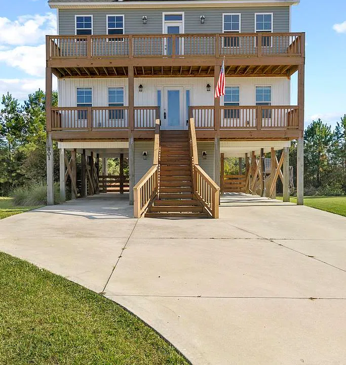 801 Jasmine Ln
