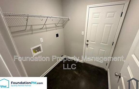 5th image of 3554 Wilshire Rd