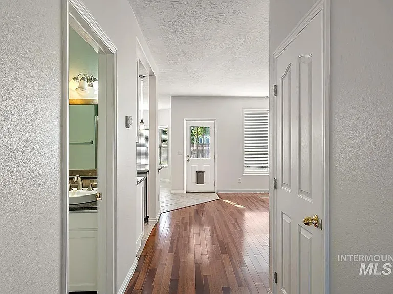 13985 W Chatsworth Ct — Photo 5