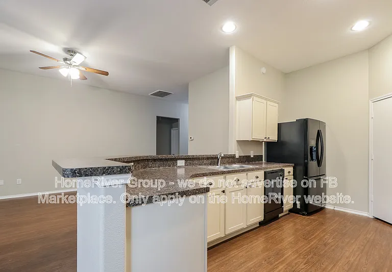 11427 Ryan Ct — Photo 8