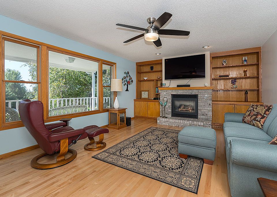 2nd image of 1856 Pin Oak Dr SW