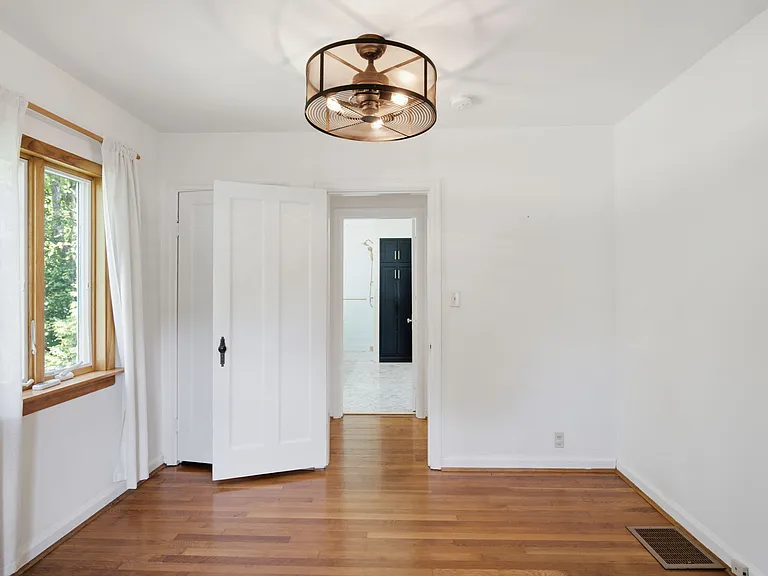 7767 Shawnee Run Rd — Photo 25
