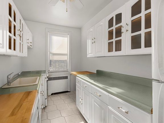 3rd image of 4116 47th Ave #4F